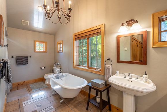 295Crabtree_JGPhoto-28