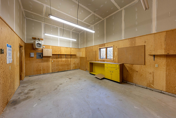 WapitiShed_JGPhoto-1
