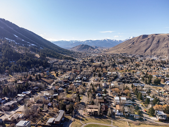 667KellyDrone_JGPhoto-13