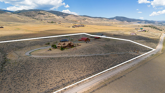 1421StockTrailDrone_JGPhoto-19 copy