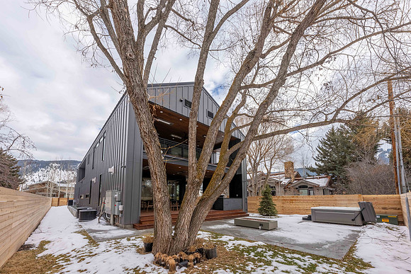 245MooseSt_JGPhoto-66