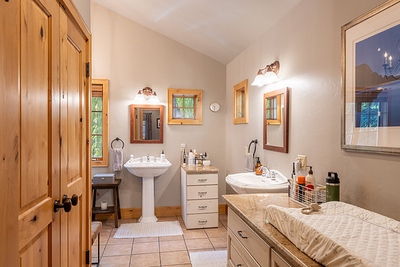 295Crabtree_JGPhoto-31