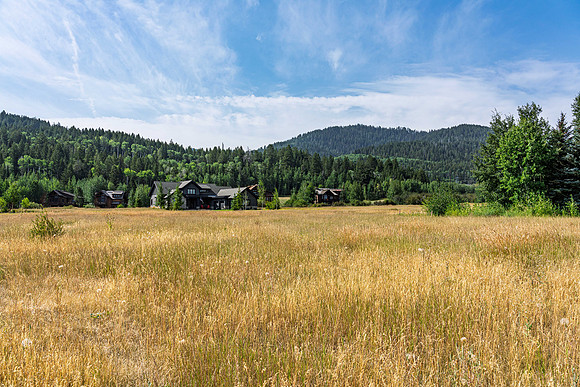 41WingerCircle_JGPhoto-1