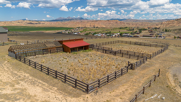 1421StockTrailDrone_JGPhoto-12