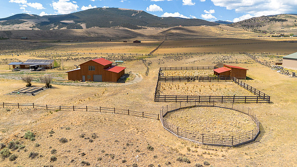 1421StockTrailDrone_JGPhoto-16