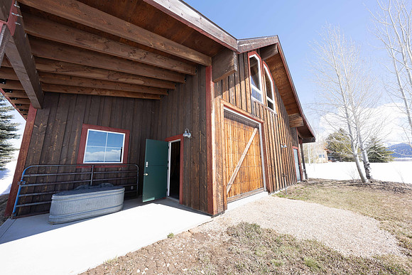 2711E5000Barn_JGPhoto-5