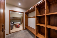3084Garneti_JGPhoto-12