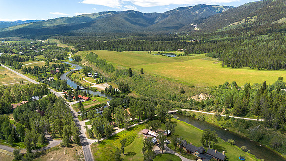 5490BlueMountainDrone_JGPhoto-2