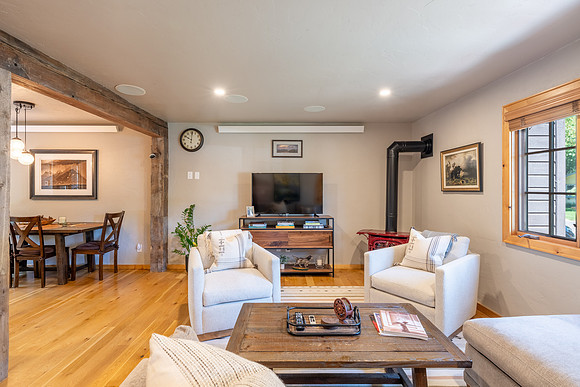 295Crabtree_JGPhoto-2