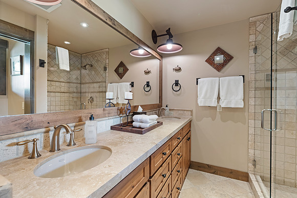 5862ConeflowerInt_JGPhoto-9