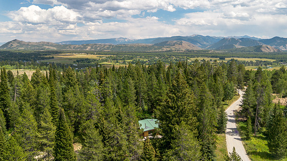 6255HeckofaHillDrone_JGPhoto-9