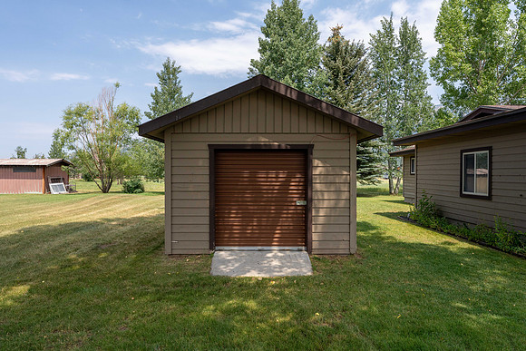 144BlueLakeCir_JGPhoto-25