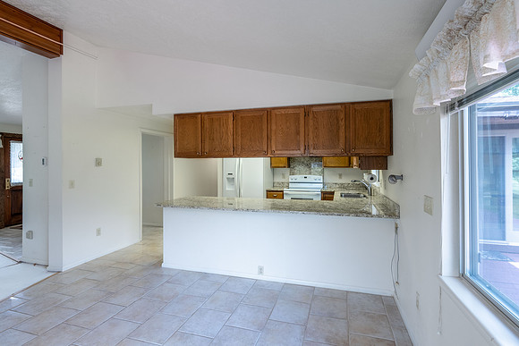 144BlueLakeCir_JGPhoto-7