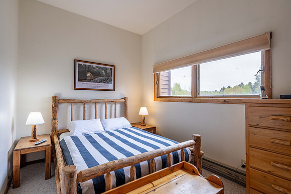 Tamarack623_JGPhoto-16