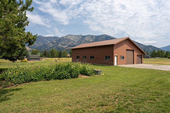 144BlueLakeCir_JGPhoto-46