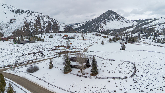 1710Porcupine_JGPhoto-49