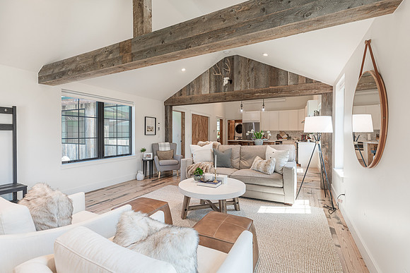 Bondurant Home