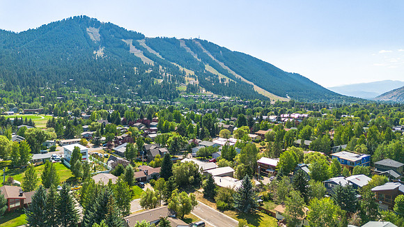 65Wapiti_JGPhoto-3