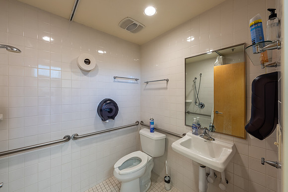 945WBroadway_JGPhoto-23