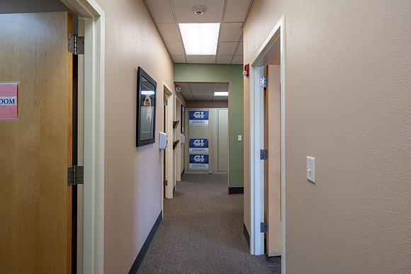 945WBroadway_JGPhoto-2