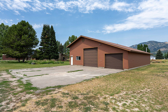 144BlueLakeCir_JGPhoto-44