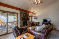 Chokeberry3821_JGPhoto-10