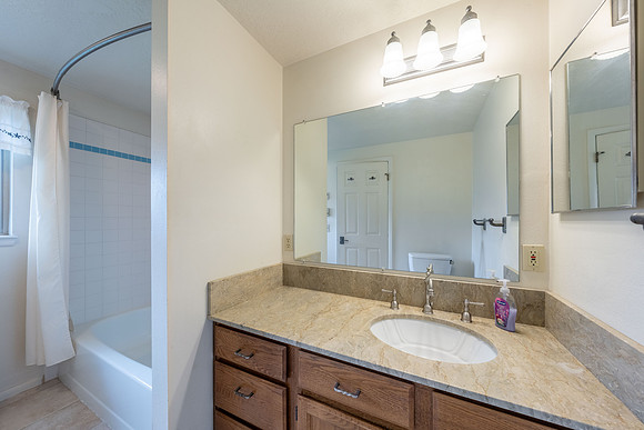 144BlueLakeCir_JGPhoto-18