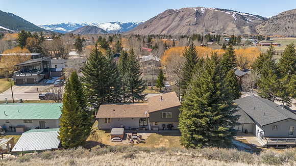 40NelsonDr_JGPhoto-15