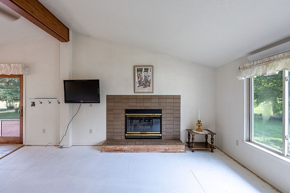 144BlueLakeCir_JGPhoto-1