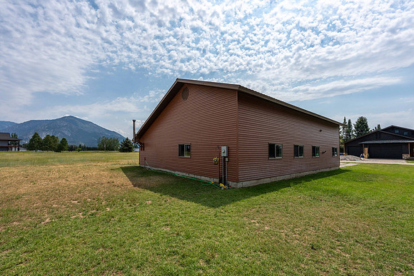 144BlueLakeCir_JGPhoto-42