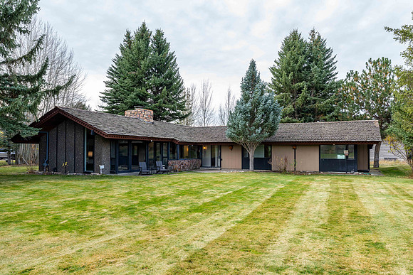 5855Larkspur_JGPhoto-35
