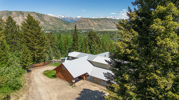 759KeatsGrove_JGPhoto-47