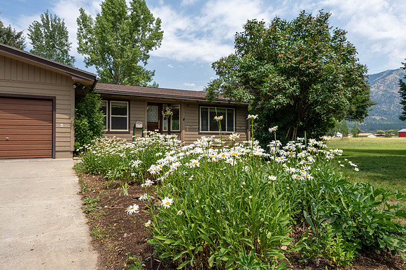 144BlueLakeCir_JGPhoto-36